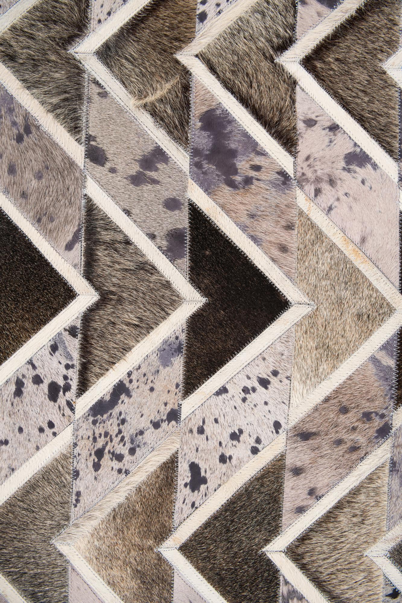 5' x 7' 10 Cowhide Stocks Rug