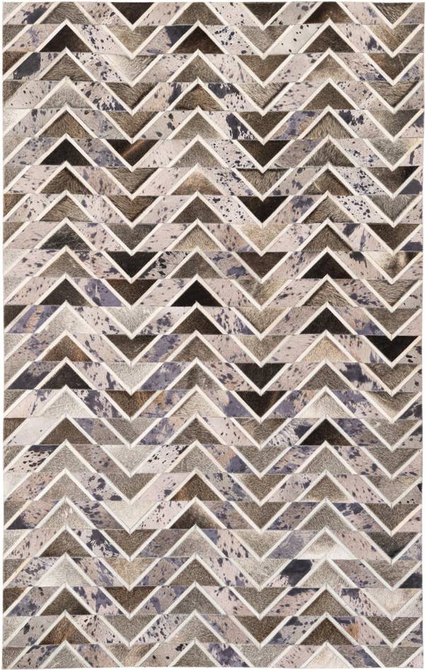 Detail image of 5' x 7' 10 Cowhide Stocks Rug