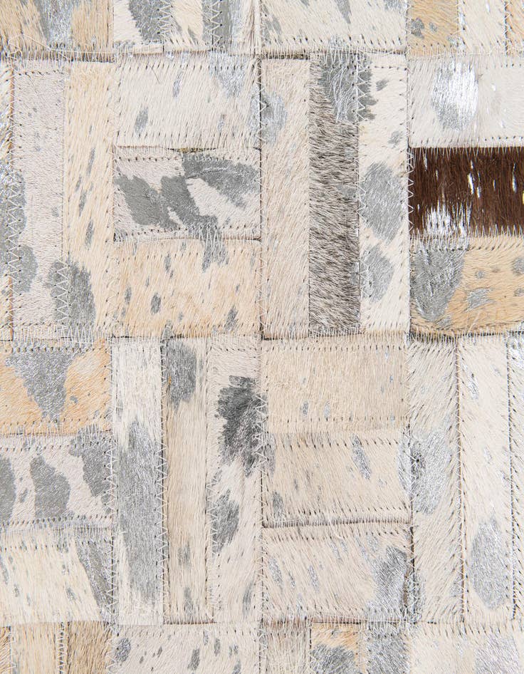 Detail image of 5' x 8' 2 Cowhide Stocks Rug