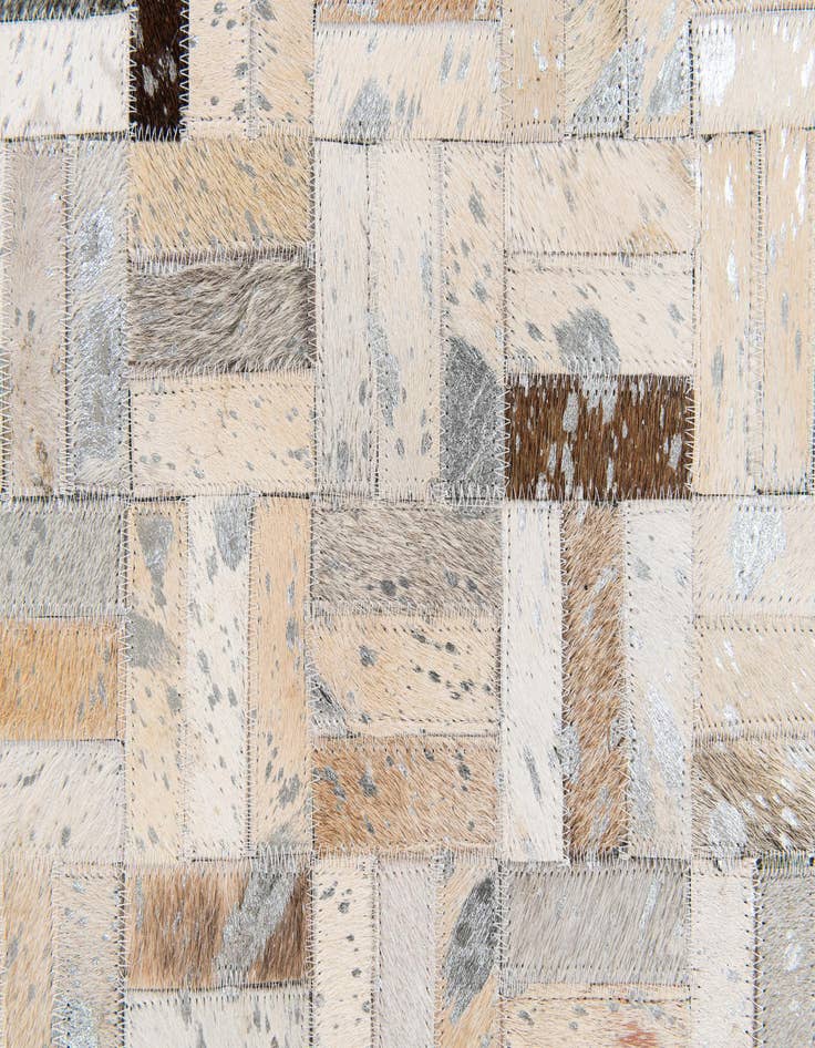 Detail image of 5' x 8' 1 Cowhide Stocks Rug