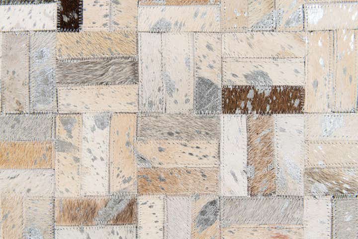 5' x 8' 1 Cowhide Stocks Rug