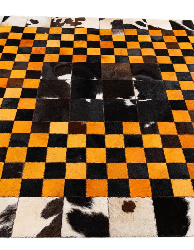 Detail image of 5' x 8' Cowhide Stocks Rug