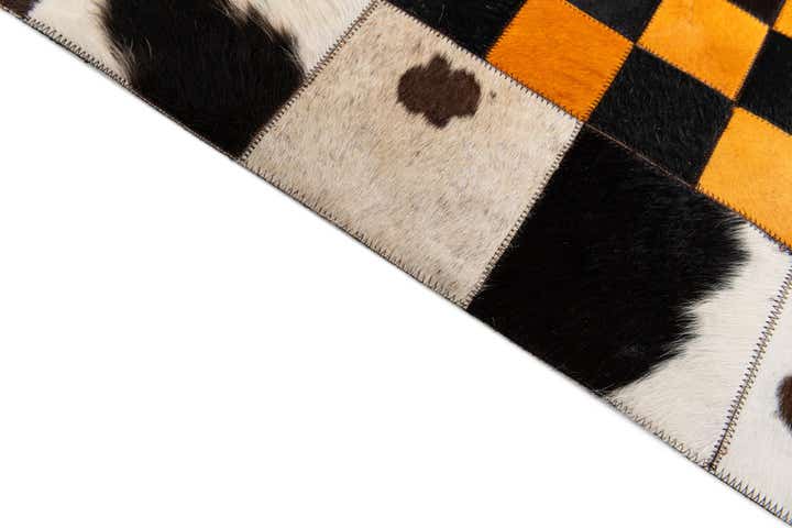 5' x 8' Cowhide Stocks Rug