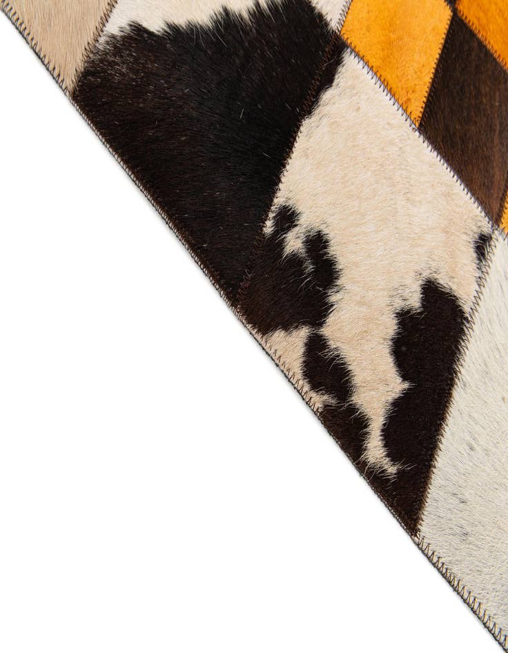 Detail image of 5' 1 x 8' Cowhide Stocks Rug