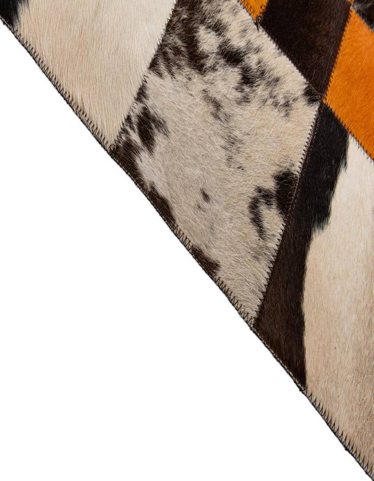Detail image of 5' x 8' 1 Cowhide Stocks Rug