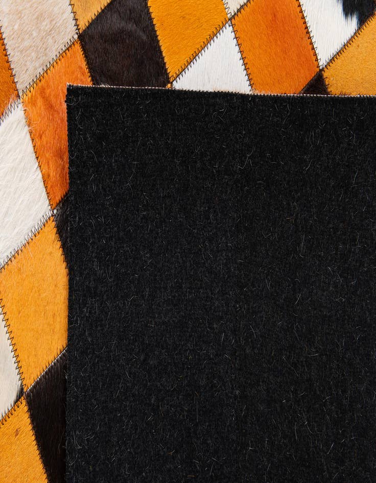 Detail image of 5' x 8' 1 Cowhide Stocks Rug