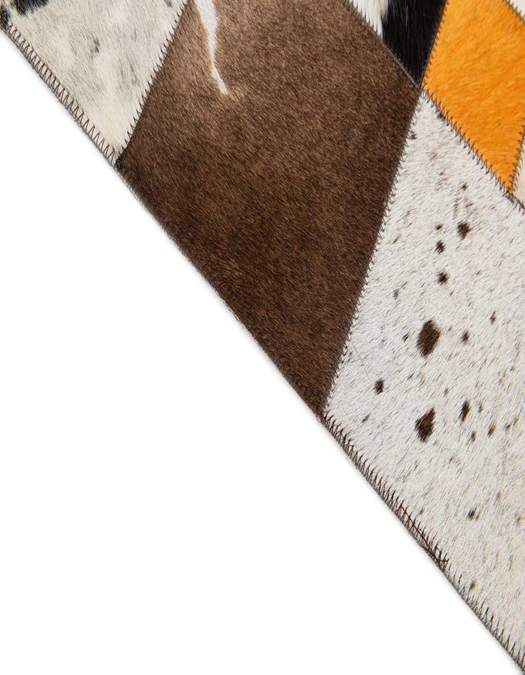 Detail image of 5' x 8' Cowhide Stocks Rug