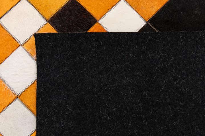 5' x 8' Cowhide Stocks Rug