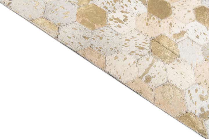 5' 4 x 7' 7 Cowhide Stocks Rug