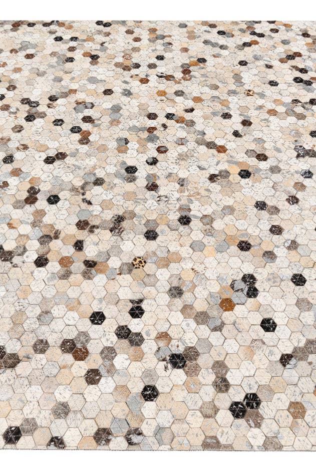 Detail image of 5' 4 x 7' 7 Cowhide Stocks Rug