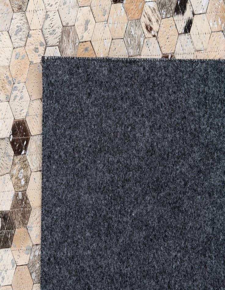 Detail image of 5' 4 x 7' 5 Cowhide Stocks Rug