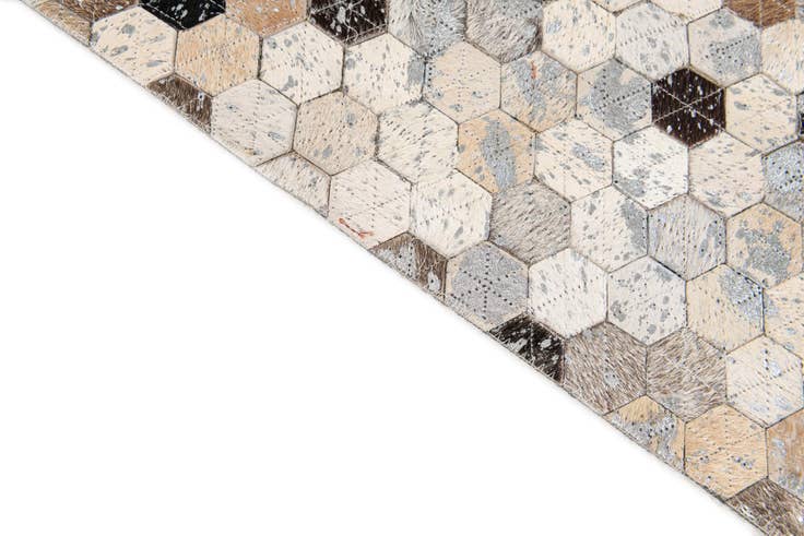 Detail image of 5' 4 x 7' 7 Cowhide Stocks Rug