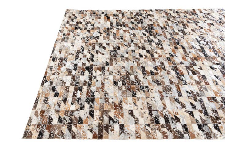 Detail image of 5' 2 x 7' 6 Cowhide Stocks Rug