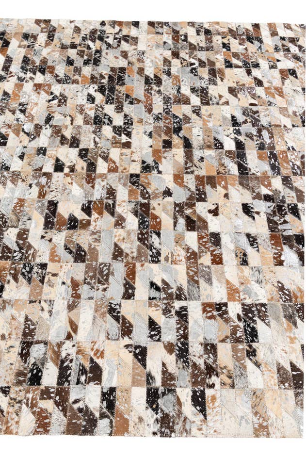 Detail image of 5' 2 x 7' 6 Cowhide Stocks Rug