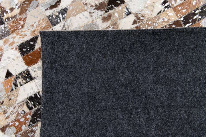 5' 2 x 7' 6 Cowhide Stocks Rug