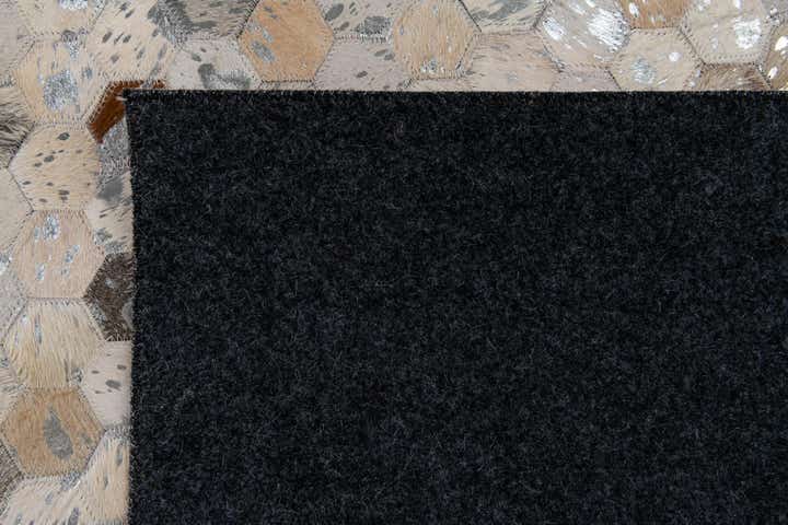 5' x 8' Cowhide Stocks Rug