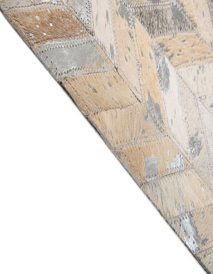 Detail image of 5' 1 x 8' Cowhide Stocks Rug