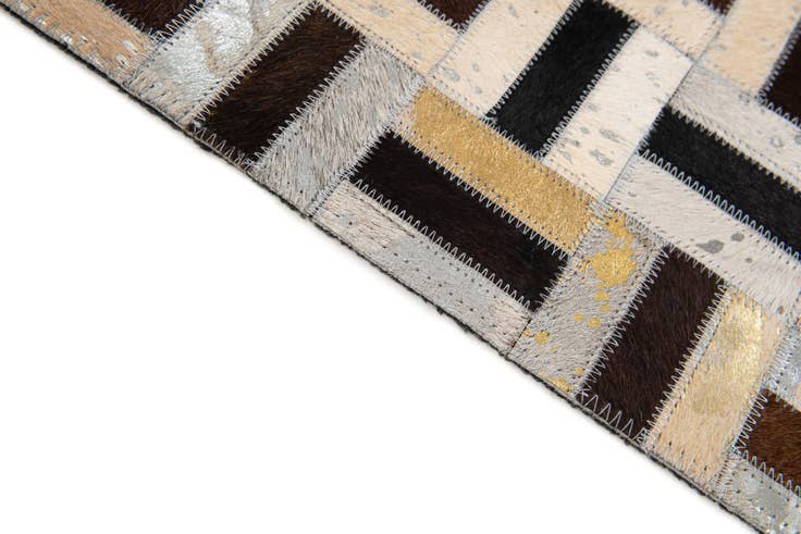 Detail image of 4' 11 x 7' 11 Cowhide Stocks Rug