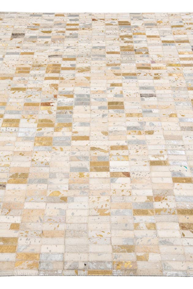 Detail image of 4' 11 x 7' 10 Cowhide Stocks Rug