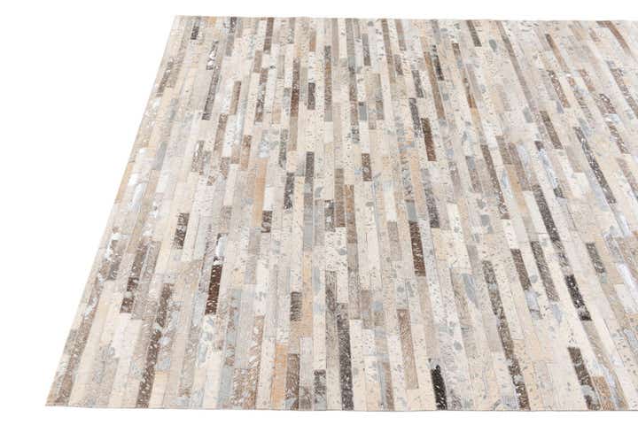 5' 1 x 7' 11 Cowhide Stocks Rug