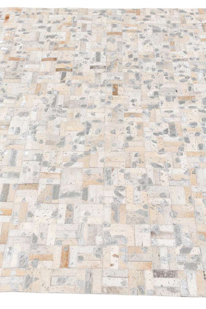 4' 11 x 8' Cowhide Stocks Rug