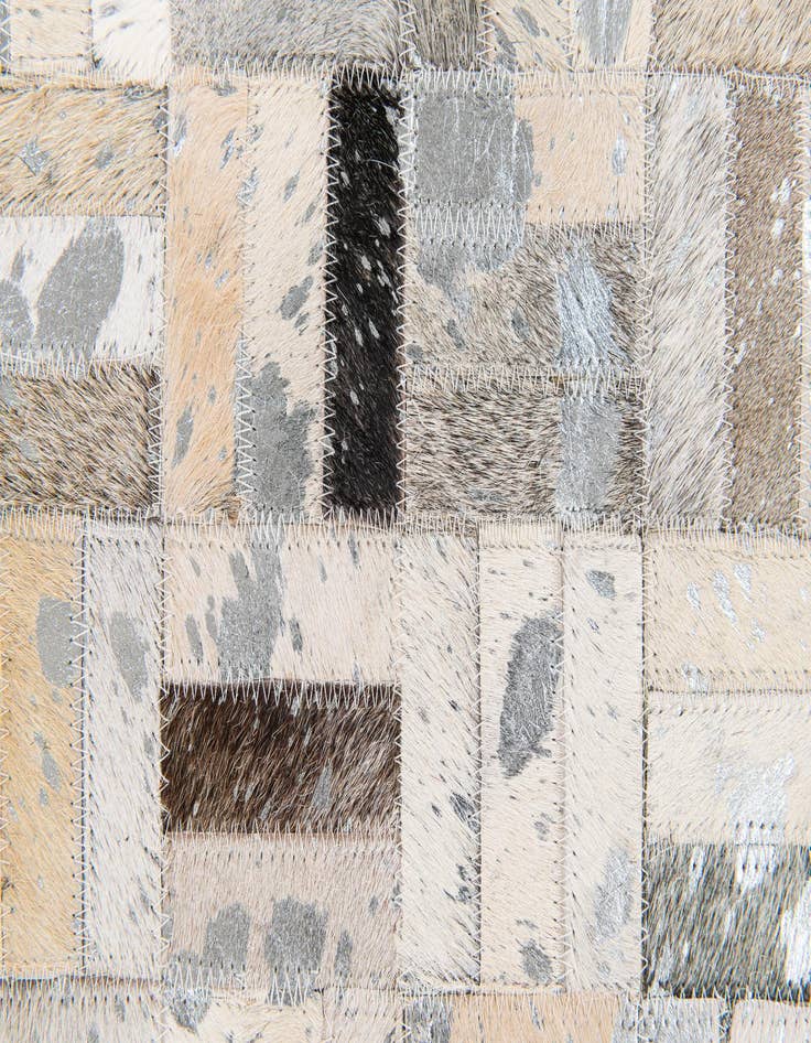 Detail image of 5' 3 x 7' 10 Cowhide Stocks Rug