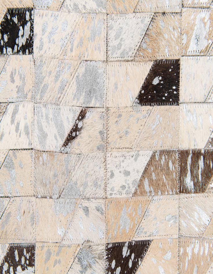 Detail image of 5' 2 x 7' 7 Cowhide Stocks Rug