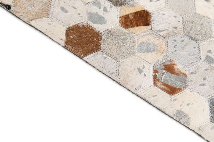 5' x 7' 11 Cowhide Stocks Rug