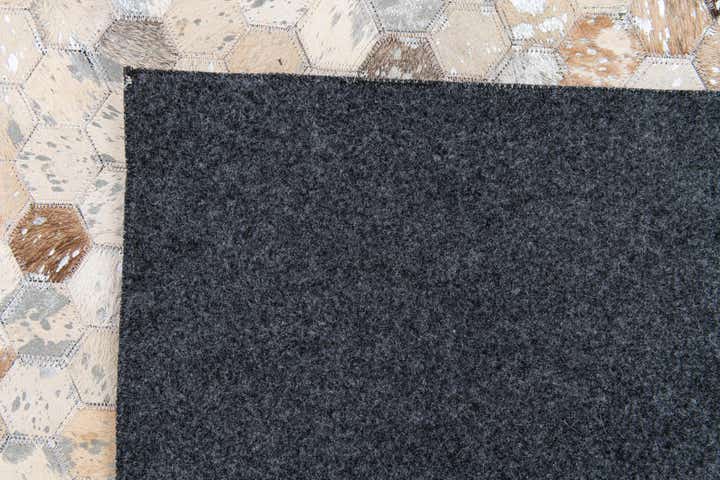 5' 4 x 7' 5 Cowhide Stocks Rug