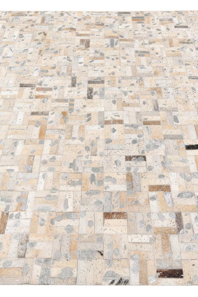 Detail image of 4' 11 x 8' Cowhide Stocks Rug