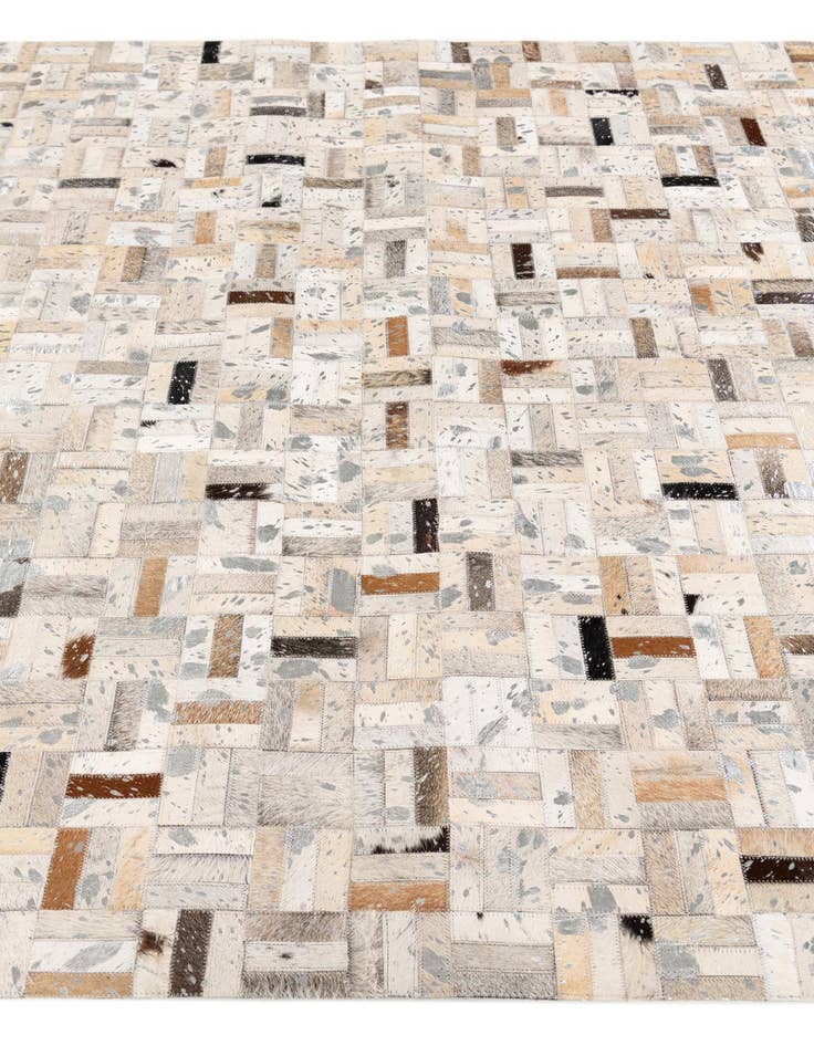 Detail image of 5' x 8' 1 Cowhide Stocks Rug