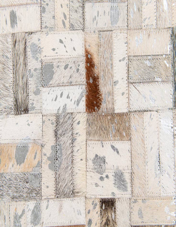 Detail image of 5' x 8' 1 Cowhide Stocks Rug