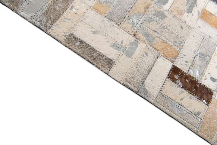 5' x 8' 1 Cowhide Stocks Rug