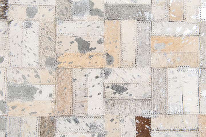 5' x 8' 1 Cowhide Stocks Rug