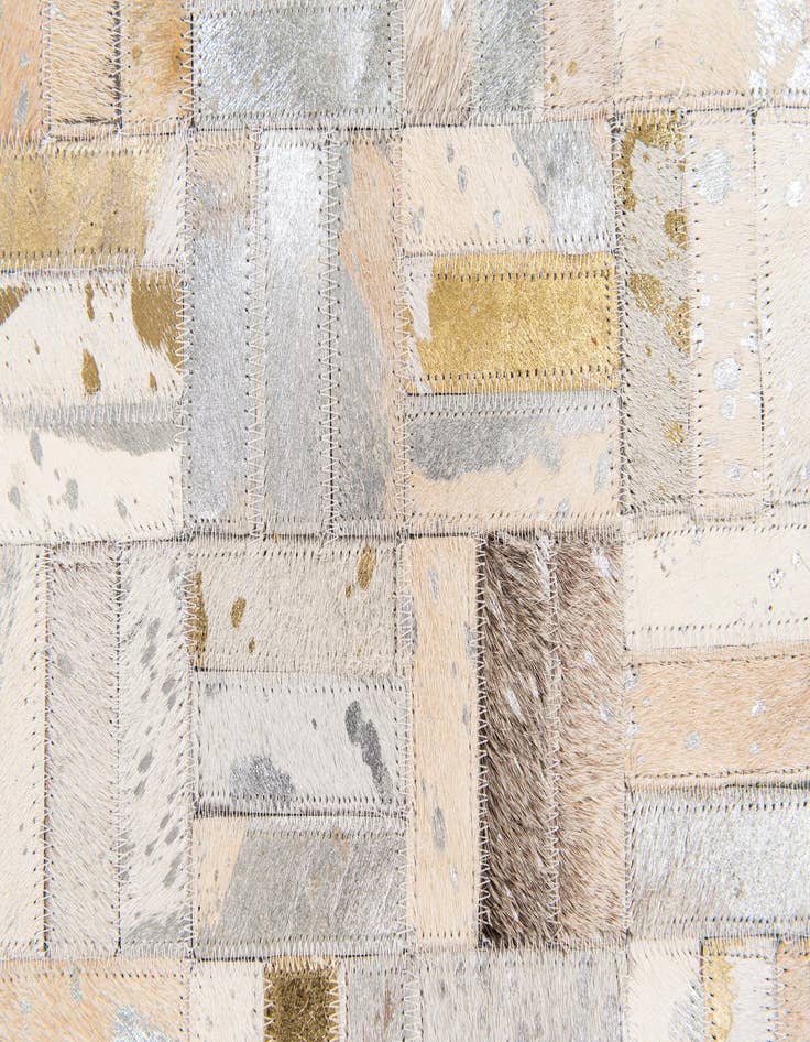 Detail image of 5' x 8' Cowhide Stocks Rug