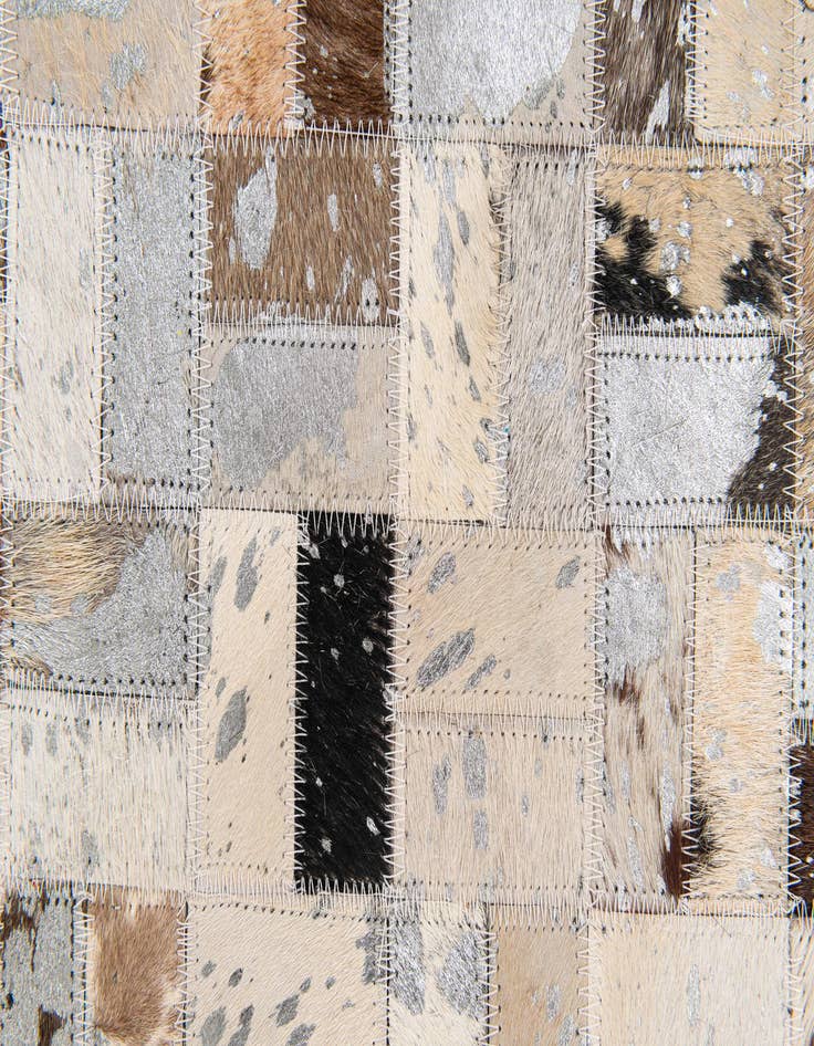 Detail image of 5' 4 x 7' 7 Cowhide Stocks Rug