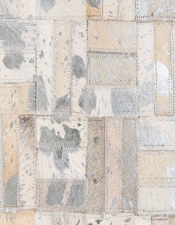 Detail image of 4' 11 x 8' 1 Cowhide Stocks Rug