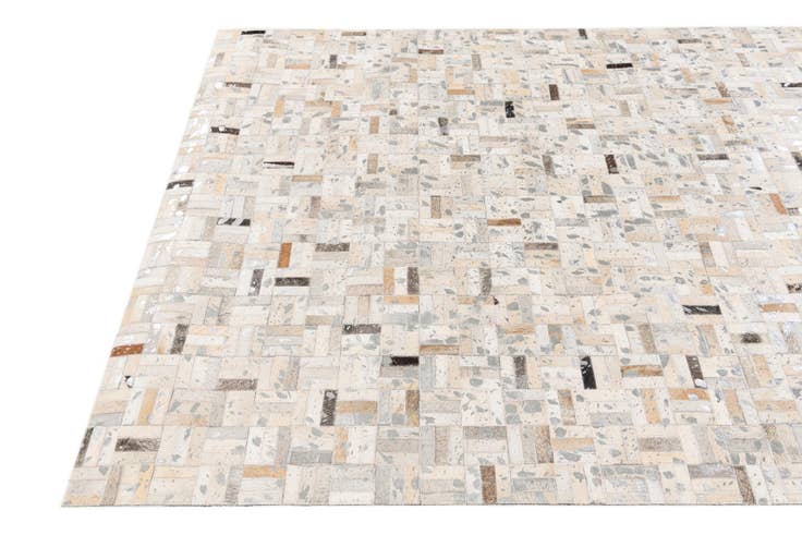 Detail image of 5' x 8' Cowhide Stocks Rug