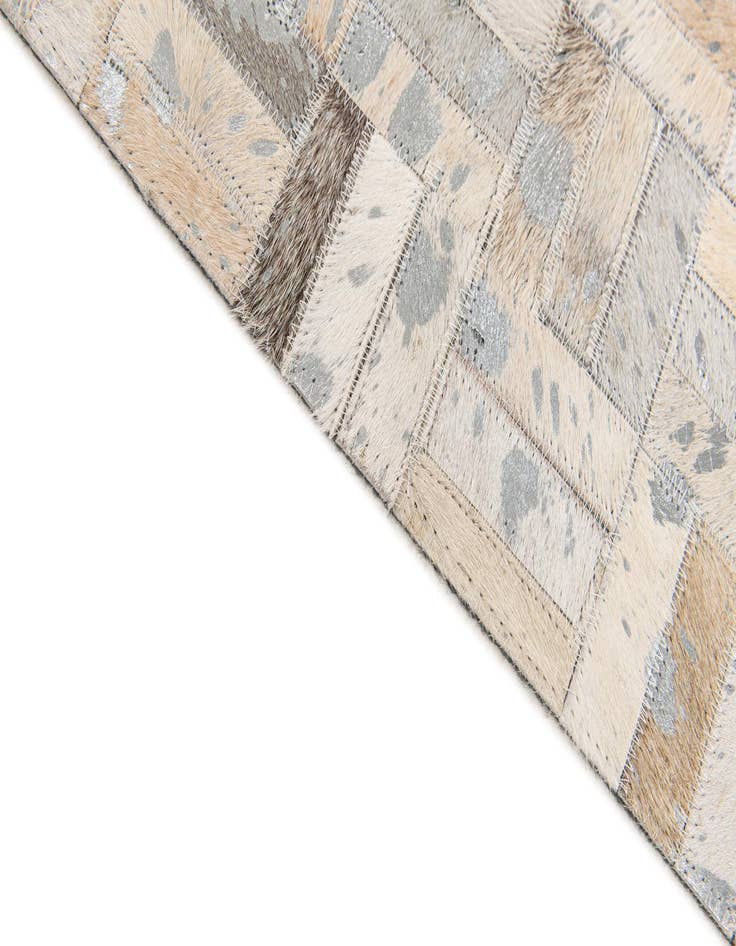 Detail image of 5' x 8' Cowhide Stocks Rug