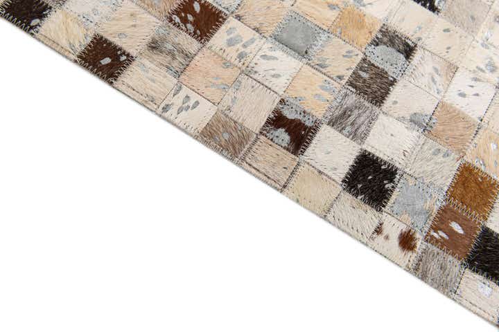 5' 3 x 7' 5 Cowhide Stocks Rug