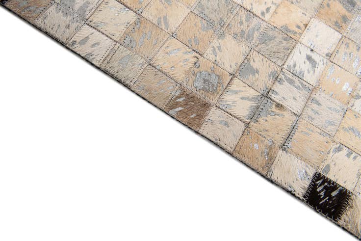 Detail image of 5' 4 x 7' 6 Cowhide Stocks Rug