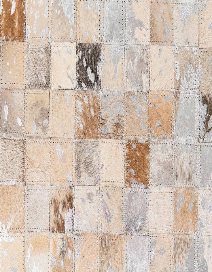 Detail image of 5' 5 x 7' 8 Cowhide Stocks Rug