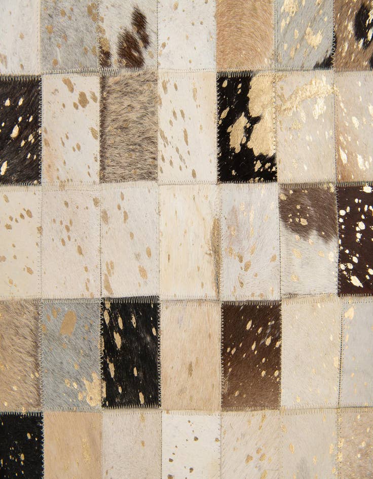 Detail image of 8' x 9' 11 Cowhide Stocks Rug