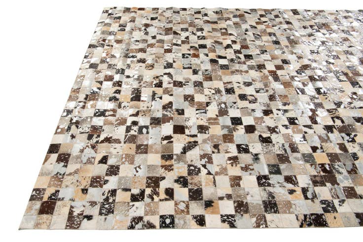 Detail image of 8' x 10' Cowhide Stocks Rug