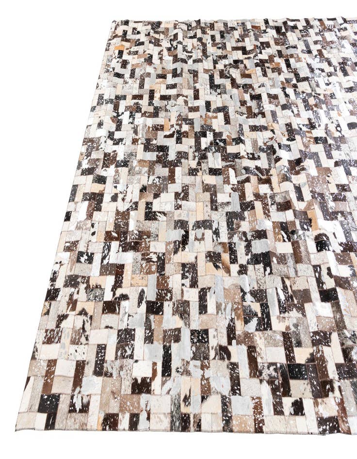 Detail image of 8' 1 x 10' Cowhide Stocks Rug