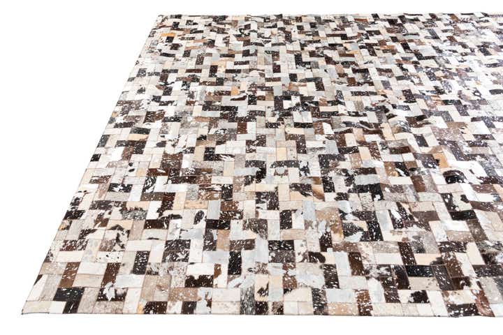 8' 1 x 10' Cowhide Stocks Rug