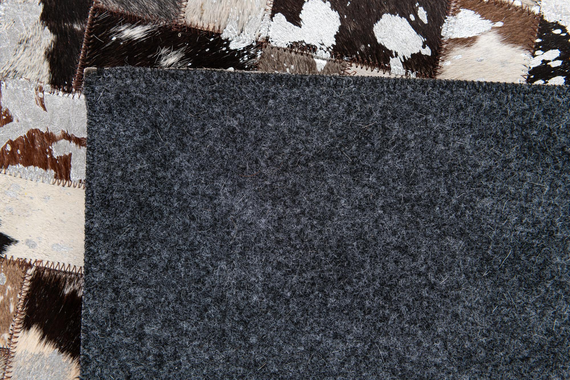 8' 1 x 10' Cowhide Stocks Rug