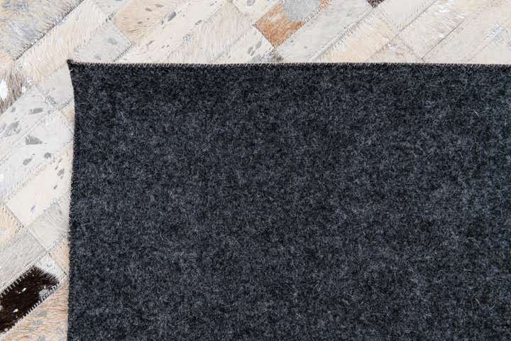 7' 11 x 9' 11 Cowhide Stocks Rug