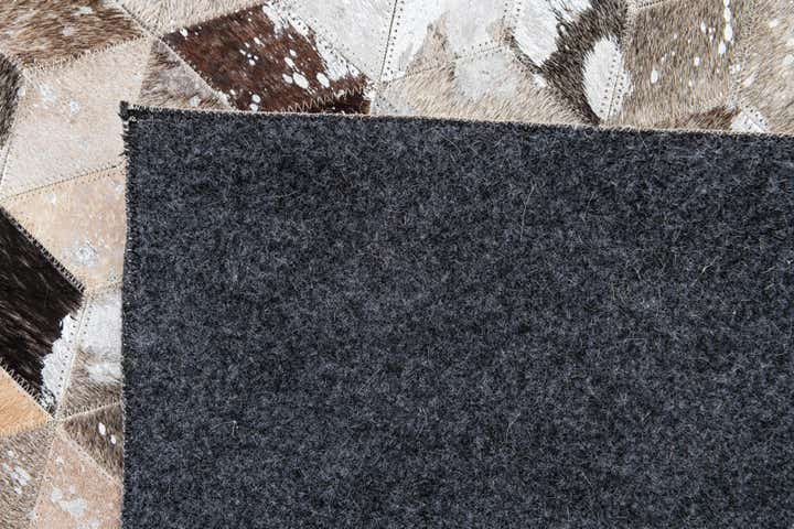 8' x 10' Cowhide Stocks Rug