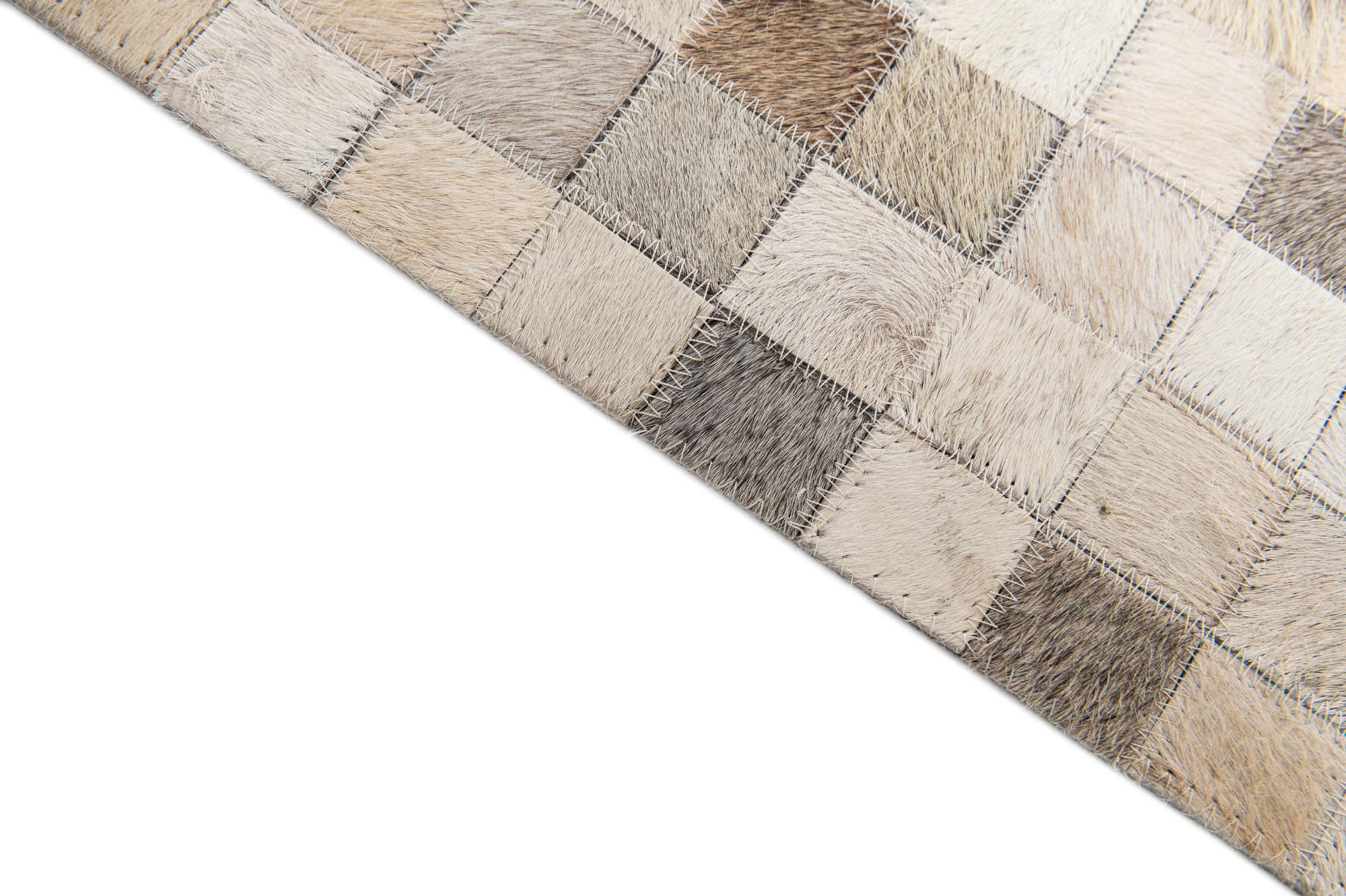 8' 1 x 10' Cowhide Stocks Rug